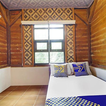 Oyo Homes 90956 Desa Wisata Guranteng Pendjalu Exteriér fotografie