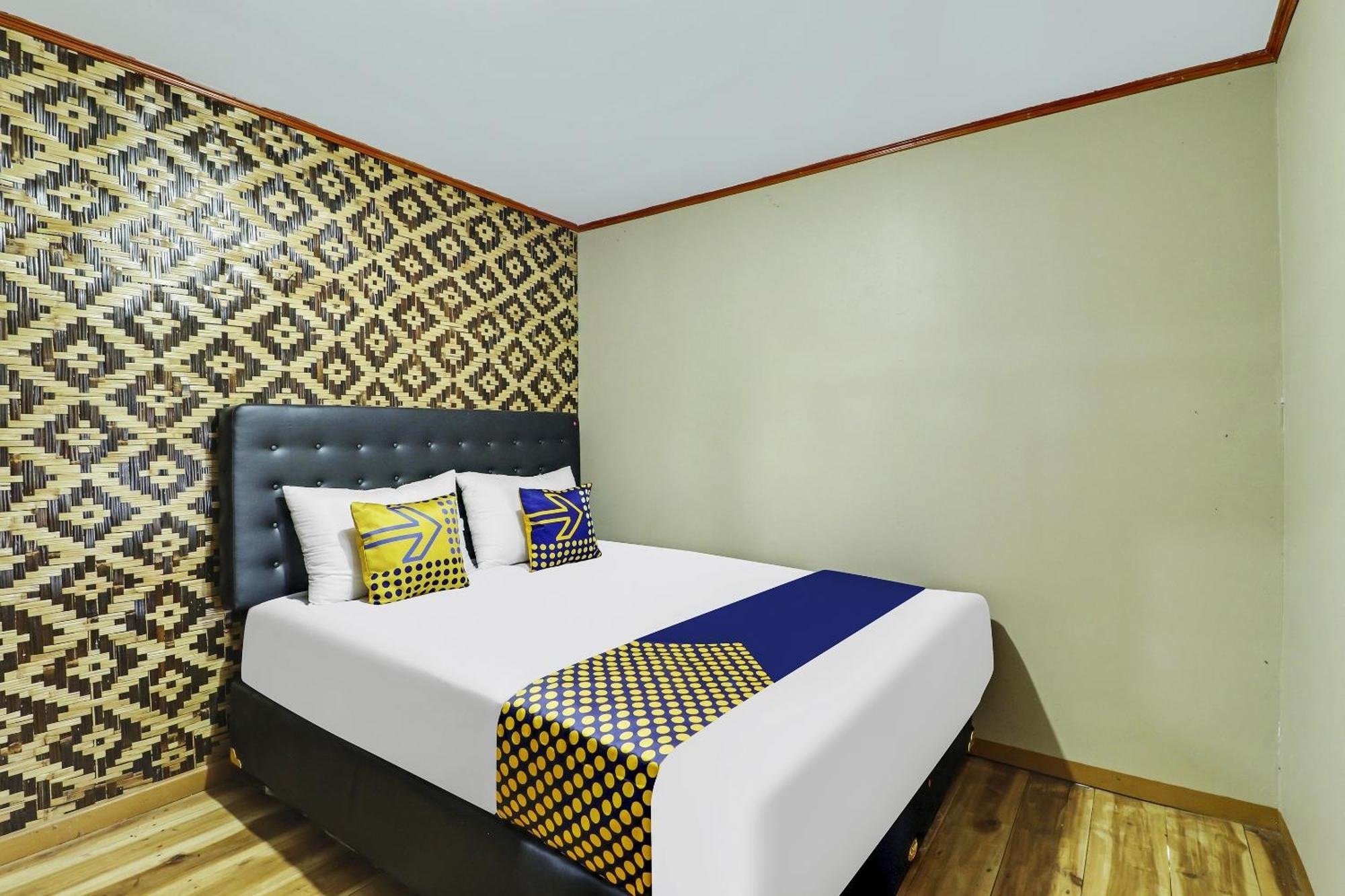 Oyo Homes 90956 Desa Wisata Guranteng Pendjalu Exteriér fotografie