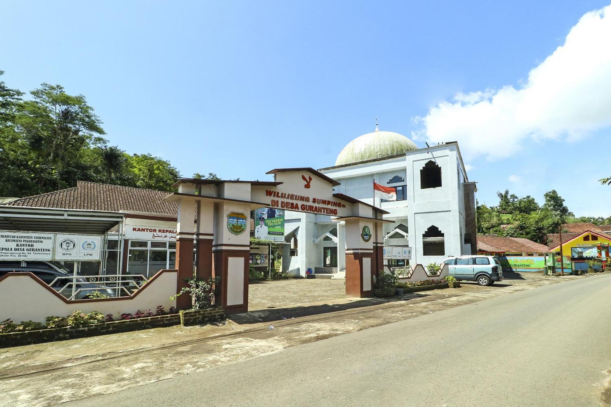 Oyo Homes 90956 Desa Wisata Guranteng Pendjalu Exteriér fotografie